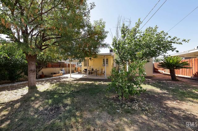 116 Circle Drive, Bakersfield, CA 93308