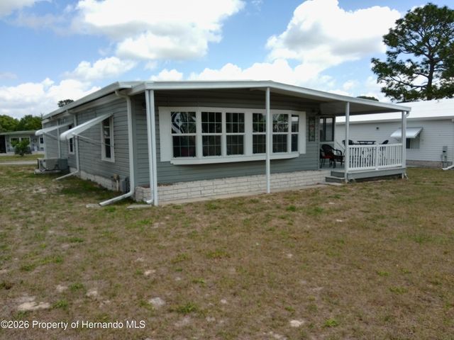 7560 Dinsmore Street, Brooksville, FL 34613