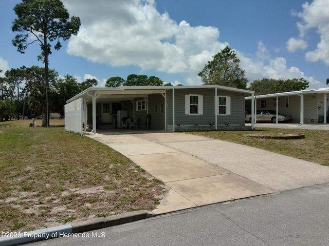 7560 Dinsmore Street, Brooksville, FL 34613