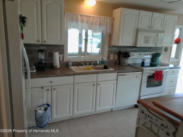7560 Dinsmore Street, Brooksville, FL 34613