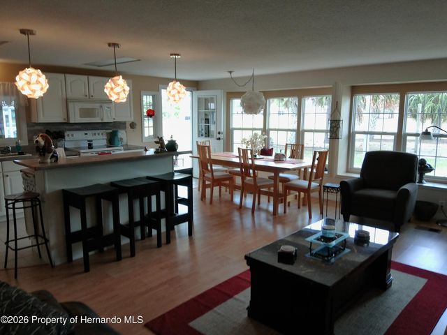 7560 Dinsmore Street, Brooksville, FL 34613