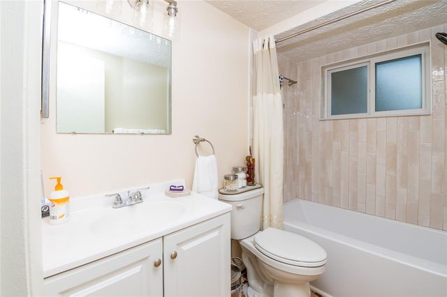 6710 RANCHWOOD LOOP, New Port Richey, FL 34653