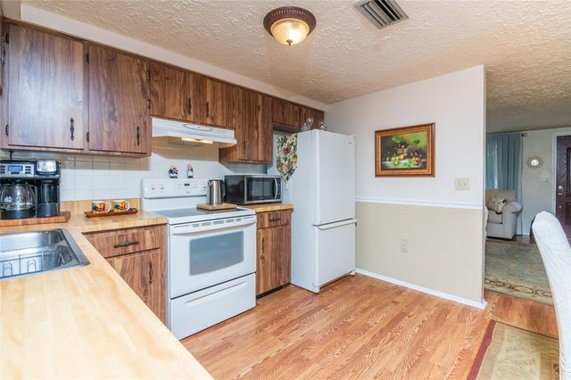 6710 RANCHWOOD LOOP, New Port Richey, FL 34653