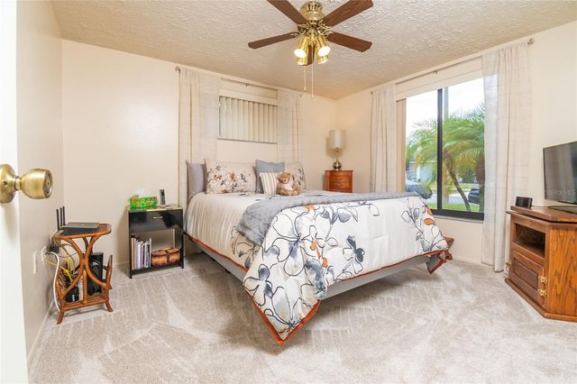 6710 RANCHWOOD LOOP, New Port Richey, FL 34653
