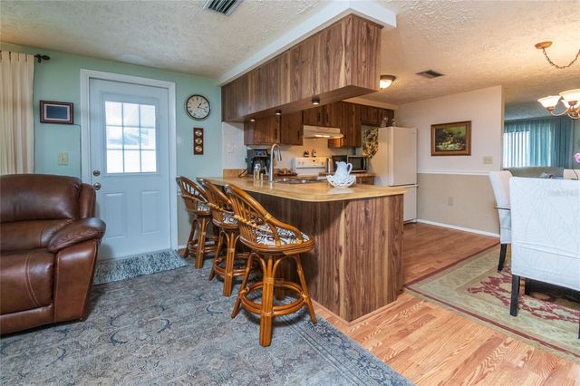 6710 RANCHWOOD LOOP, New Port Richey, FL 34653