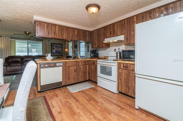 6710 RANCHWOOD LOOP, New Port Richey, FL 34653
