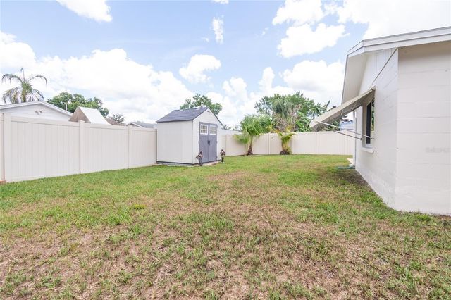 6710 RANCHWOOD LOOP, New Port Richey, FL 34653