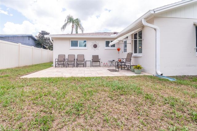 6710 RANCHWOOD LOOP, New Port Richey, FL 34653