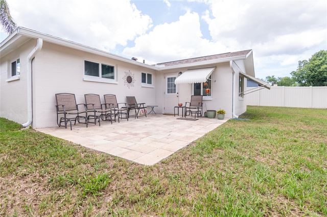 6710 RANCHWOOD LOOP, New Port Richey, FL 34653