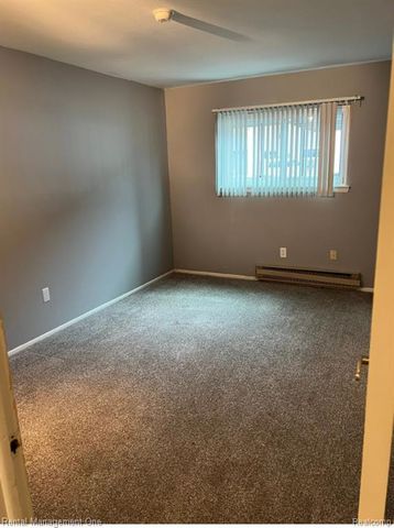 7610 Woodview Drive, Westland, MI 48185