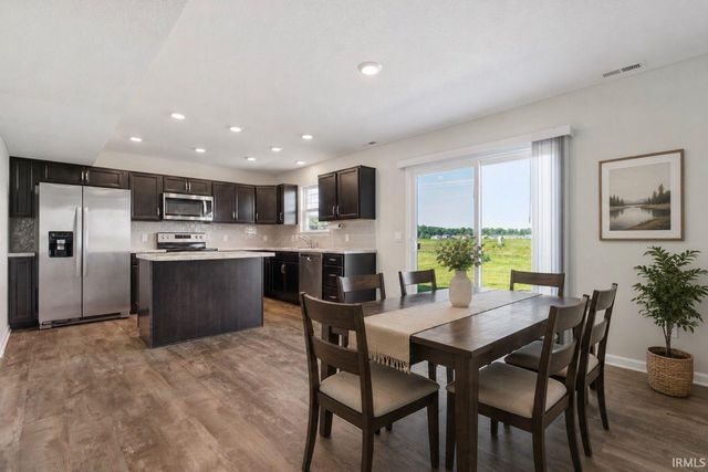4528 Stone Harbor Court, New Haven, IN 46774