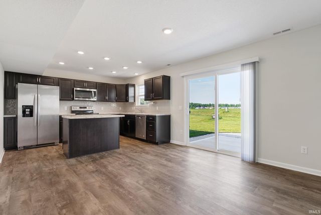 4528 Stone Harbor Court, New Haven, IN 46774