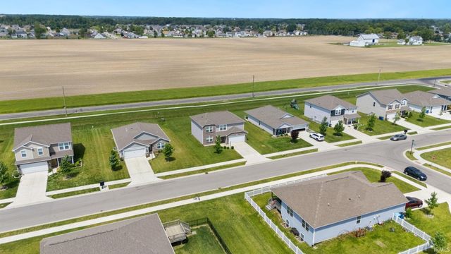 4528 Stone Harbor Court, New Haven, IN 46774