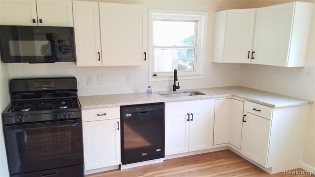 7320 Lathers Street, Westland, MI 48185