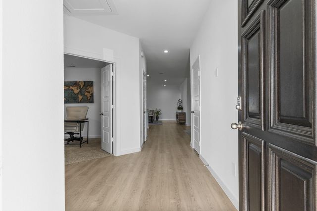 1018 Paddlefish, Alvin, TX 77511