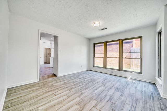 11107 Kitty Brook Drive, Houston, TX 77071