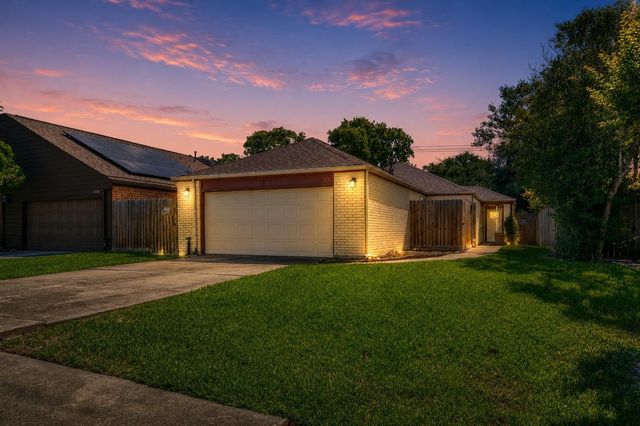 11107 Kitty Brook Drive, Houston, TX 77071