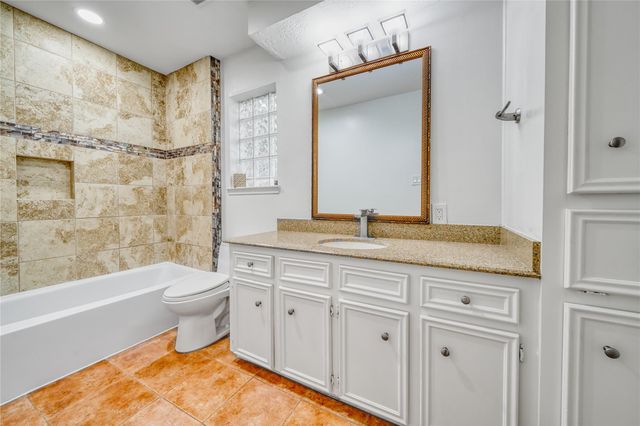 11107 Kitty Brook Drive, Houston, TX 77071
