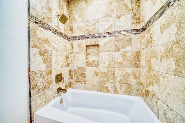 11107 Kitty Brook Drive, Houston, TX 77071