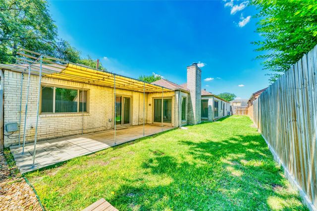 11107 Kitty Brook Drive, Houston, TX 77071