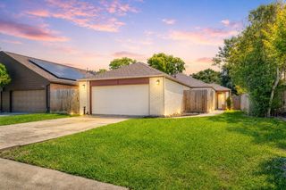 11107 Kitty Brook Drive, Houston, TX 77071