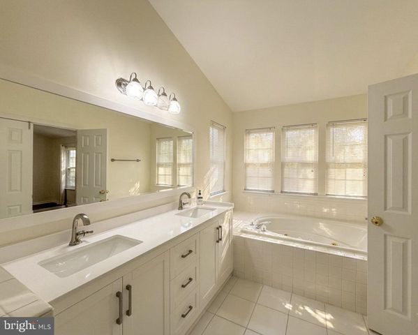 12301 FIELDBROOK PL, Fairfax, VA 22033