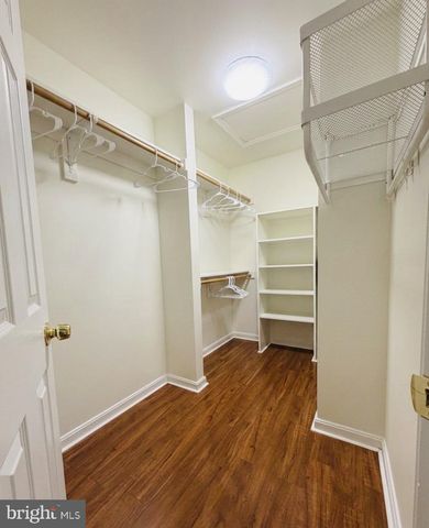 12301 FIELDBROOK PL, Fairfax, VA 22033