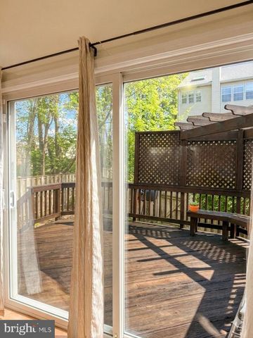 12301 FIELDBROOK PL, Fairfax, VA 22033