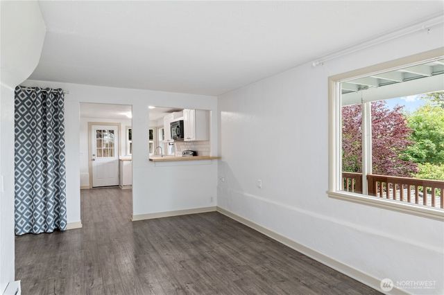 1906 N Wycoff Avenue, Bremerton, WA 98312
