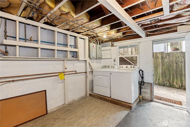 1906 N Wycoff Avenue, Bremerton, WA 98312