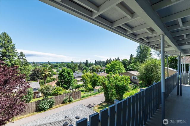 1906 N Wycoff Avenue, Bremerton, WA 98312