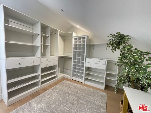 1904 Gates Avenue, Redondo Beach, CA 90278