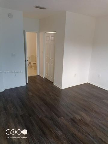 1095 Golden Lakes Boulevard 924, West Palm Beach, FL 33411