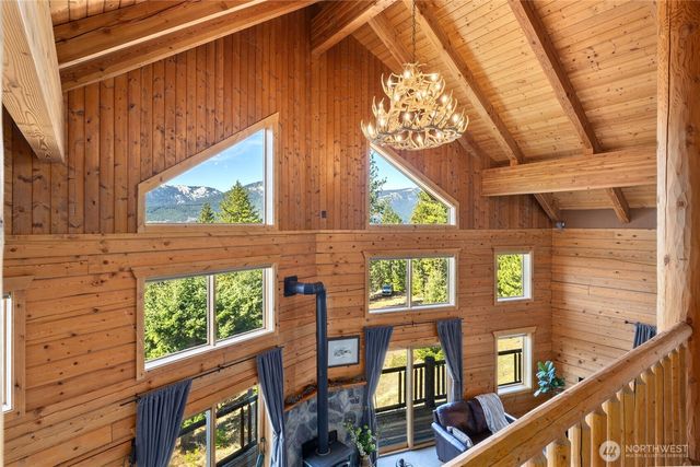 381 Jolly Mountain Drive, Ronald, WA 98940