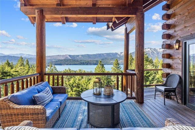 381 Jolly Mountain Drive, Ronald, WA 98940