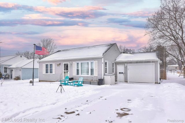 4956 Center Street, Millington Village, MI 48746