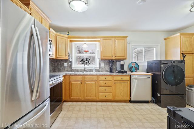 4956 Center Street, Millington Village, MI 48746