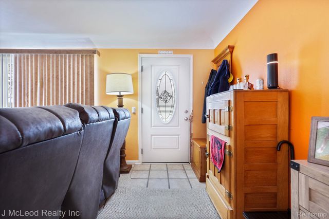 4956 Center Street, Millington Village, MI 48746