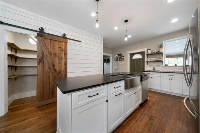 1956 Blacks Bluff SW Road, Rome, GA 30161