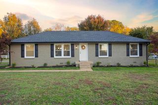 21 Shshone Ct, Old Hickory, TN 37138
