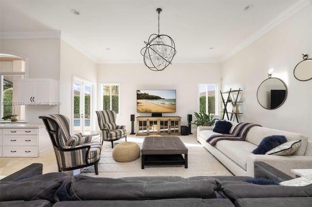 8111 SW 178th Street, Palmetto Bay, FL 33157