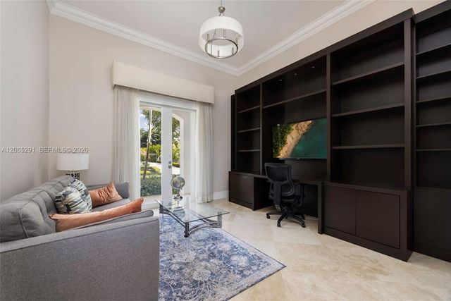 8111 SW 178th Street, Palmetto Bay, FL 33157