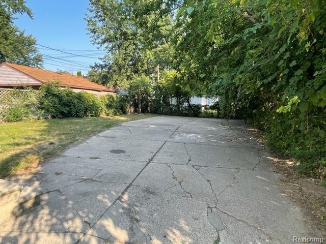 14325 Marshall Avenue, Warren, MI 48089
