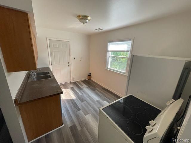 14325 Marshall Avenue, Warren, MI 48089