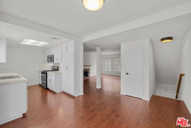 417 N Alhambra Avenue B, Monterey Park, CA 91755