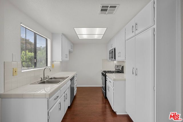 417 N Alhambra Avenue B, Monterey Park, CA 91755