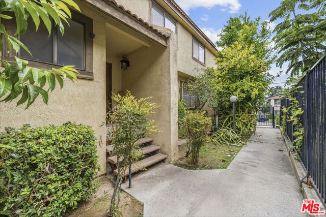 417 N Alhambra Avenue B, Monterey Park, CA 91755
