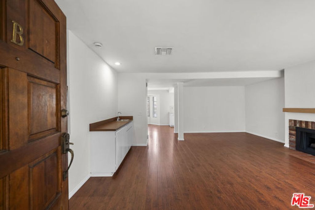 417 N Alhambra Avenue B, Monterey Park, CA 91755