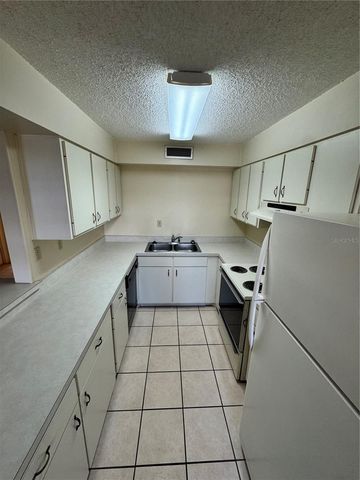 2885 S OSCEOLA AVENUE C4, Orlando, FL 32806