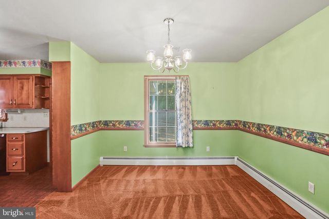 26 LAUREL DR, Hanover, PA 17331